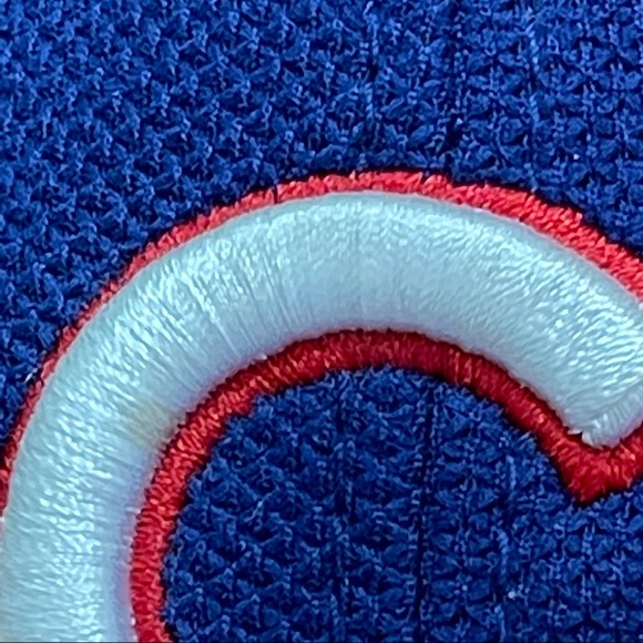 NEW ERA CHICAGO CUBS HAT - SIZE MEDIUM/LARGE - Picture 2 of 9
